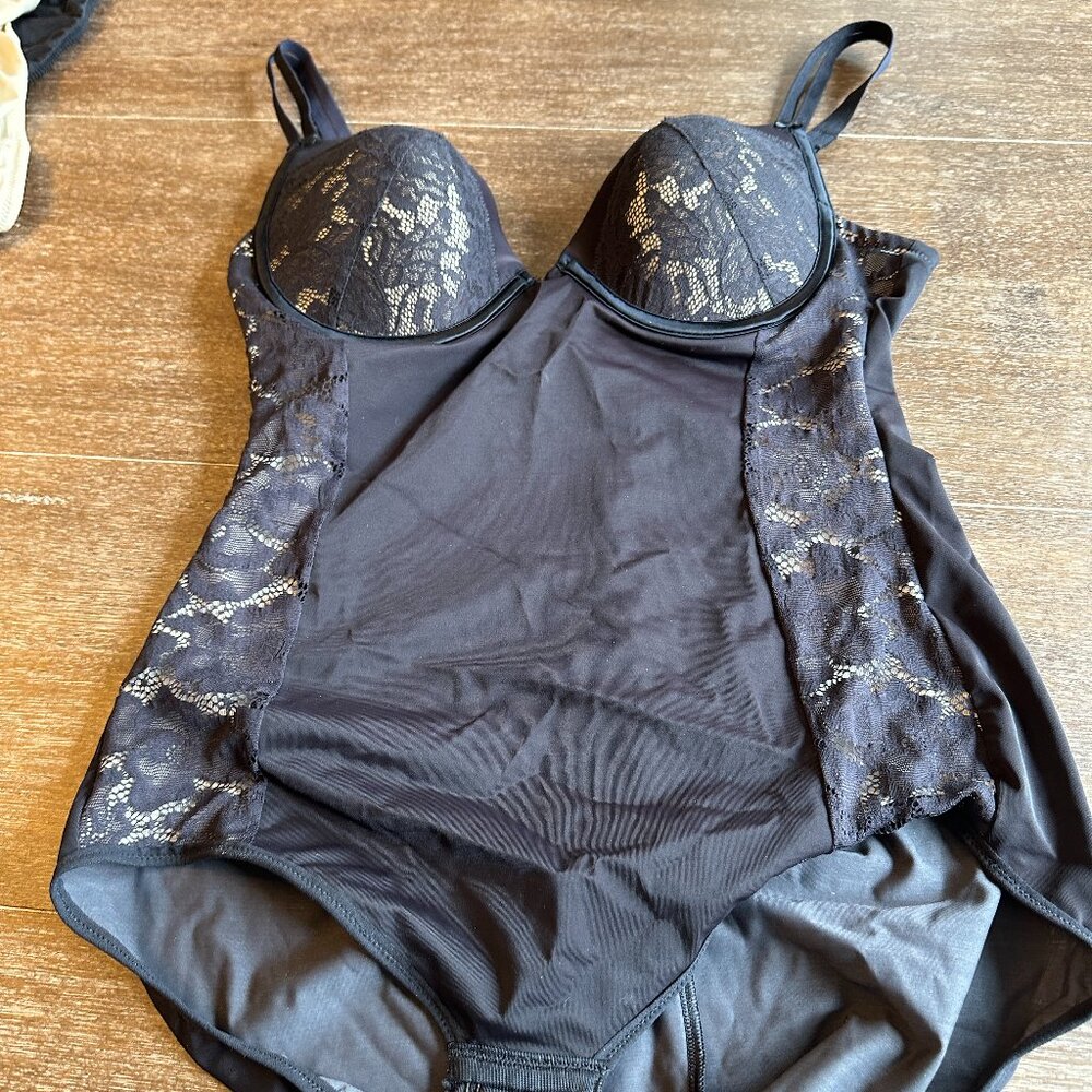 Black lace bodysuit 36C